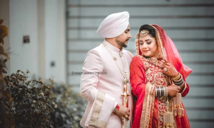 Best wedding candid photographer